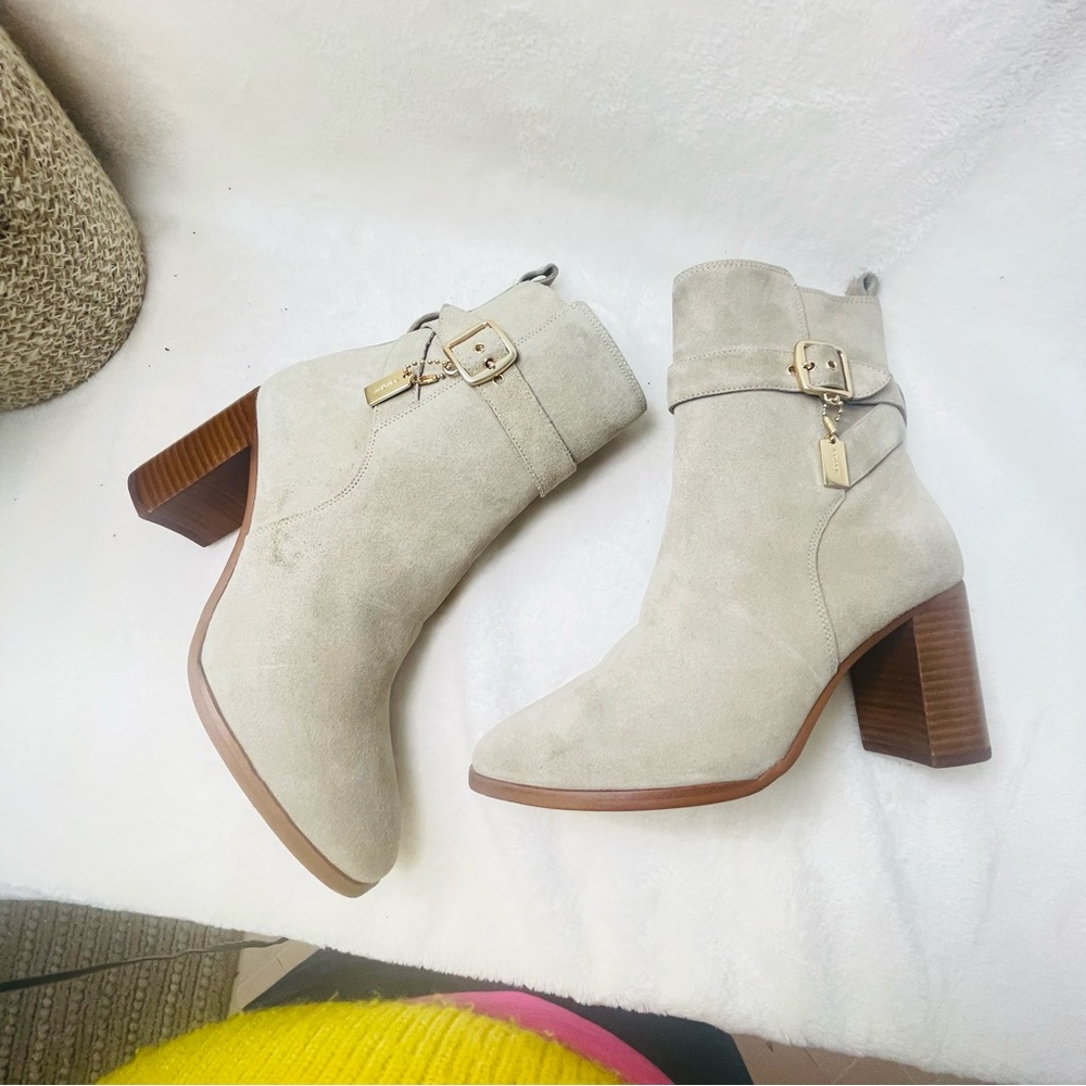 COACH BEIGE ‘OLIVIA’ LEATHER HEELED ANKLE BOOTS size 7.5  E 111‎ - Picture 12 of 16